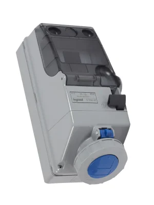 Skříň LEGRAND 56669 32A 2P+E 220V Finální Výprodej