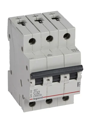 Značkový LEGRAND Jistič 32C/3 419238 RX3 6kA