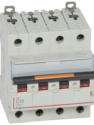 Omezená Nabídka LEGRAND Jistič 10C/4 DX3 409793