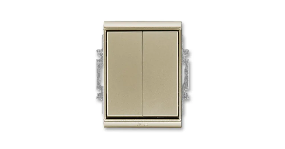 Akční Cena ABB 3558E-A05940 33 Přepínač sériový s krytem č.5 IP44 Time® šampaňská